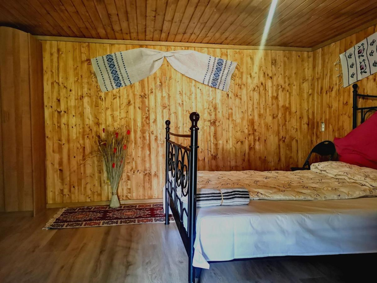 Hotel Langa Stana Curtea de Argeş Habitación foto